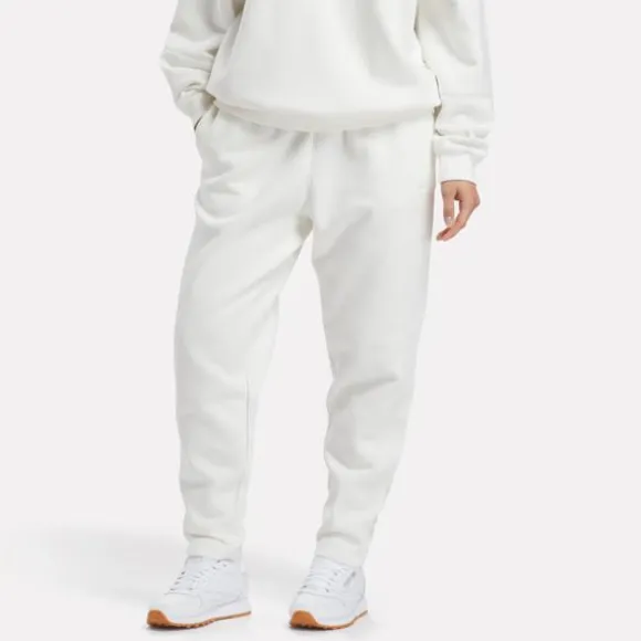 Pants & Sweatpants^Reebok Lux Fleece Sweatpants Chalk